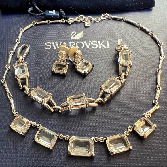AUTHENTIC Swarovski Emerald-cut Crystal Necklace & Earrings SET Vintage - Picture 16 of 17
